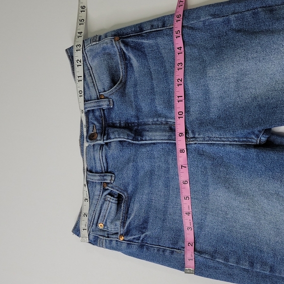 Fashion Nova Straight Leg Distressed Jeans SZ 9 - Picture 4 of 15